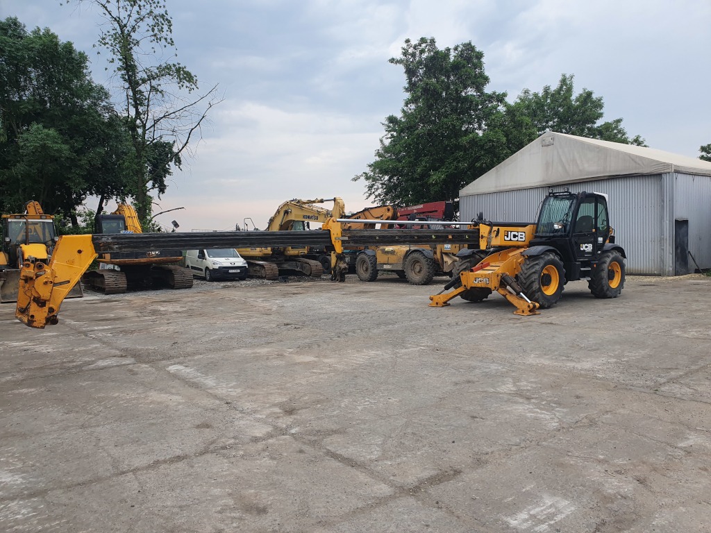 JCB535-140_35