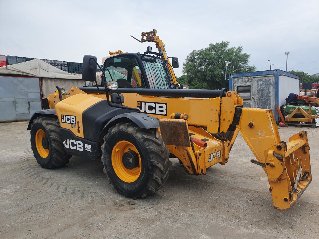 JCB535-140_39